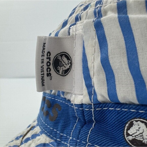 Crocs Reversible Bucket Hat Toddler Blue White Stripe Brown Logo Beach Sun - Picture 3 of 7